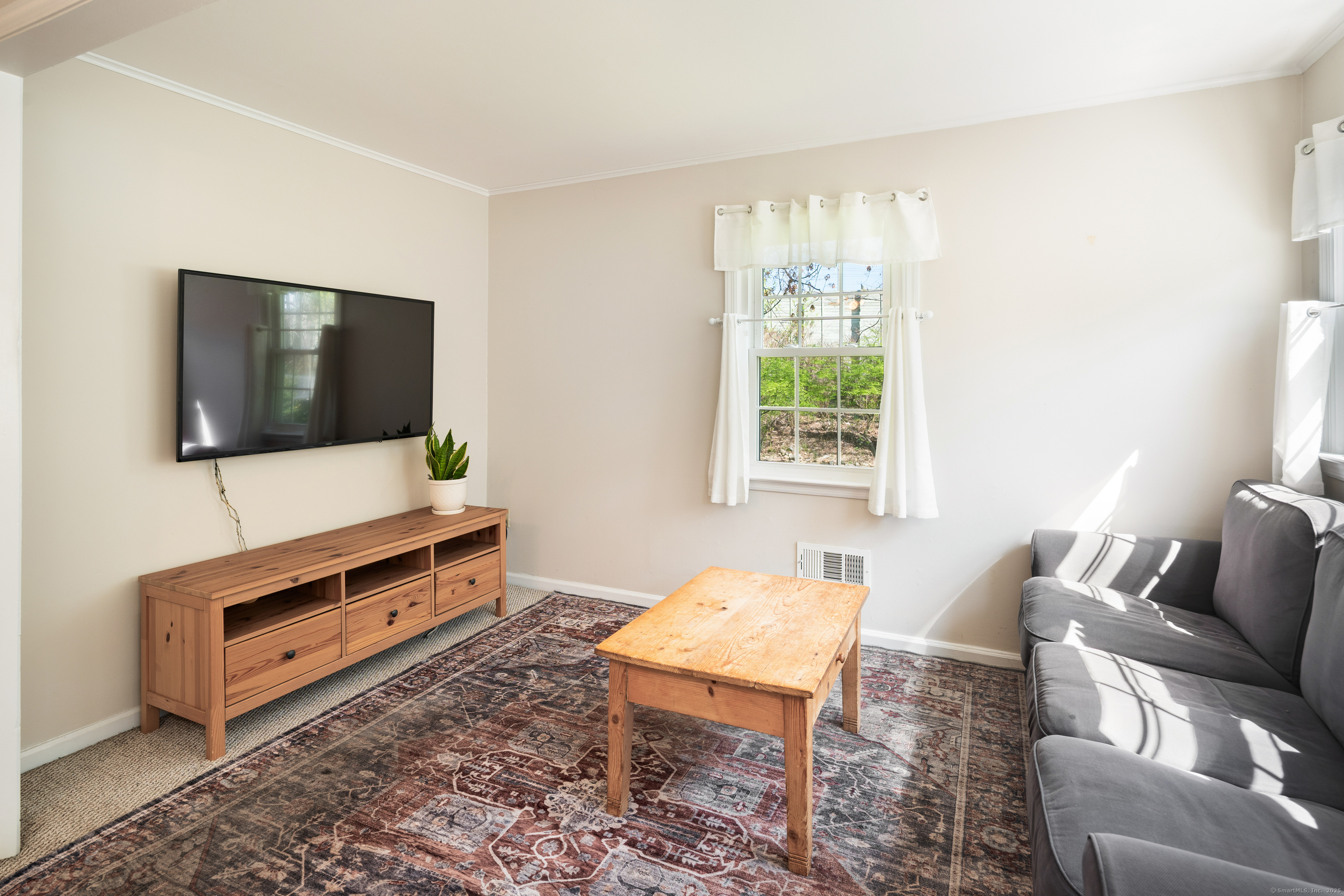 65 Maple Street, Darien, Connecticut image 8