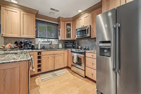 Tiny photo for 1008 Heritage Village #B, Southbury, CT 06488 (MLS # 24136244)