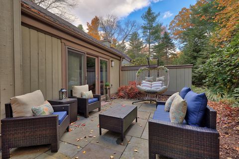 Tiny photo for 1008 Heritage Village #B, Southbury, CT 06488 (MLS # 24136244)