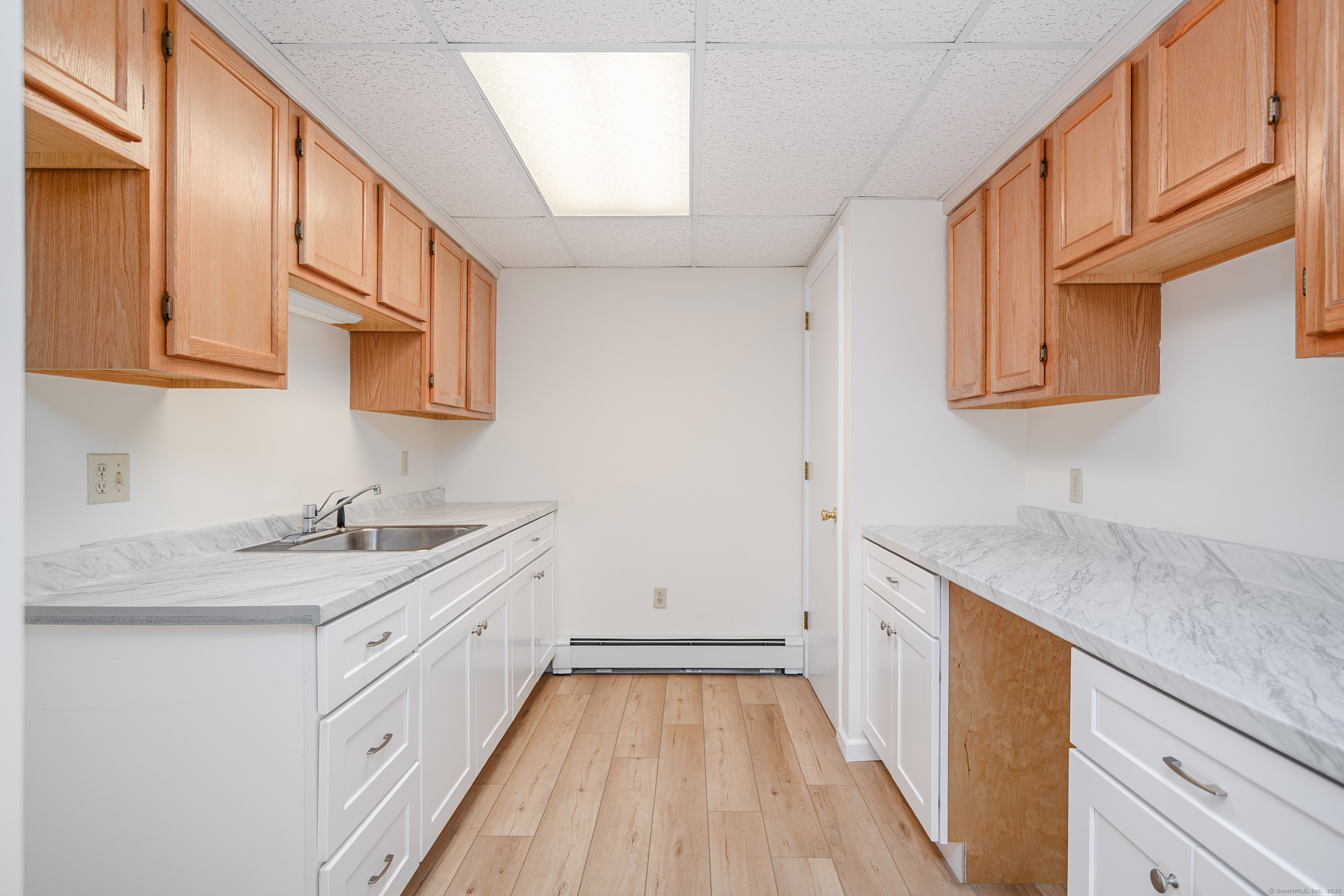 20 Little Brook Lane, Newtown, Connecticut image 25