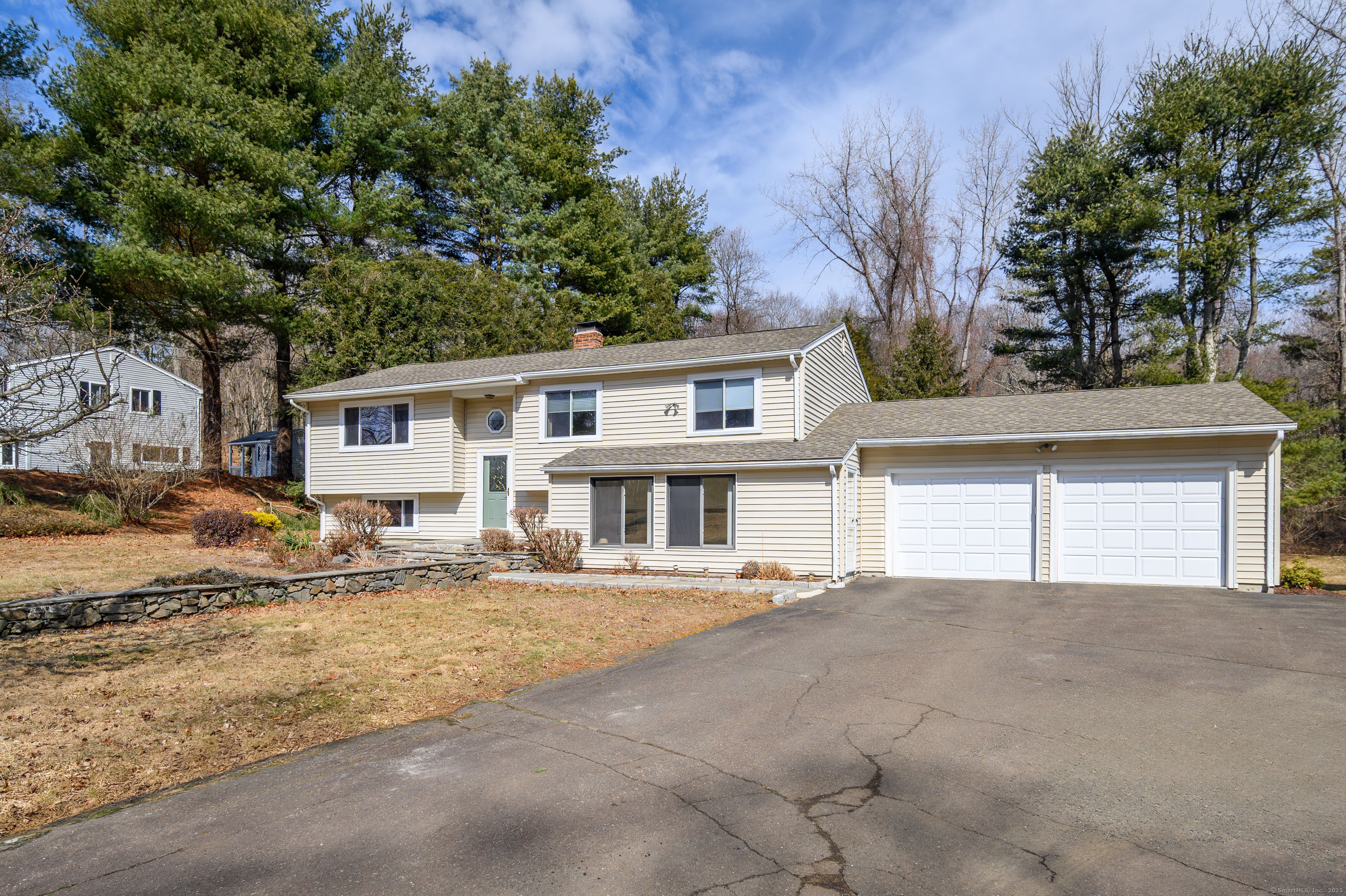 20 Little Brook Lane, Newtown, Connecticut image 3