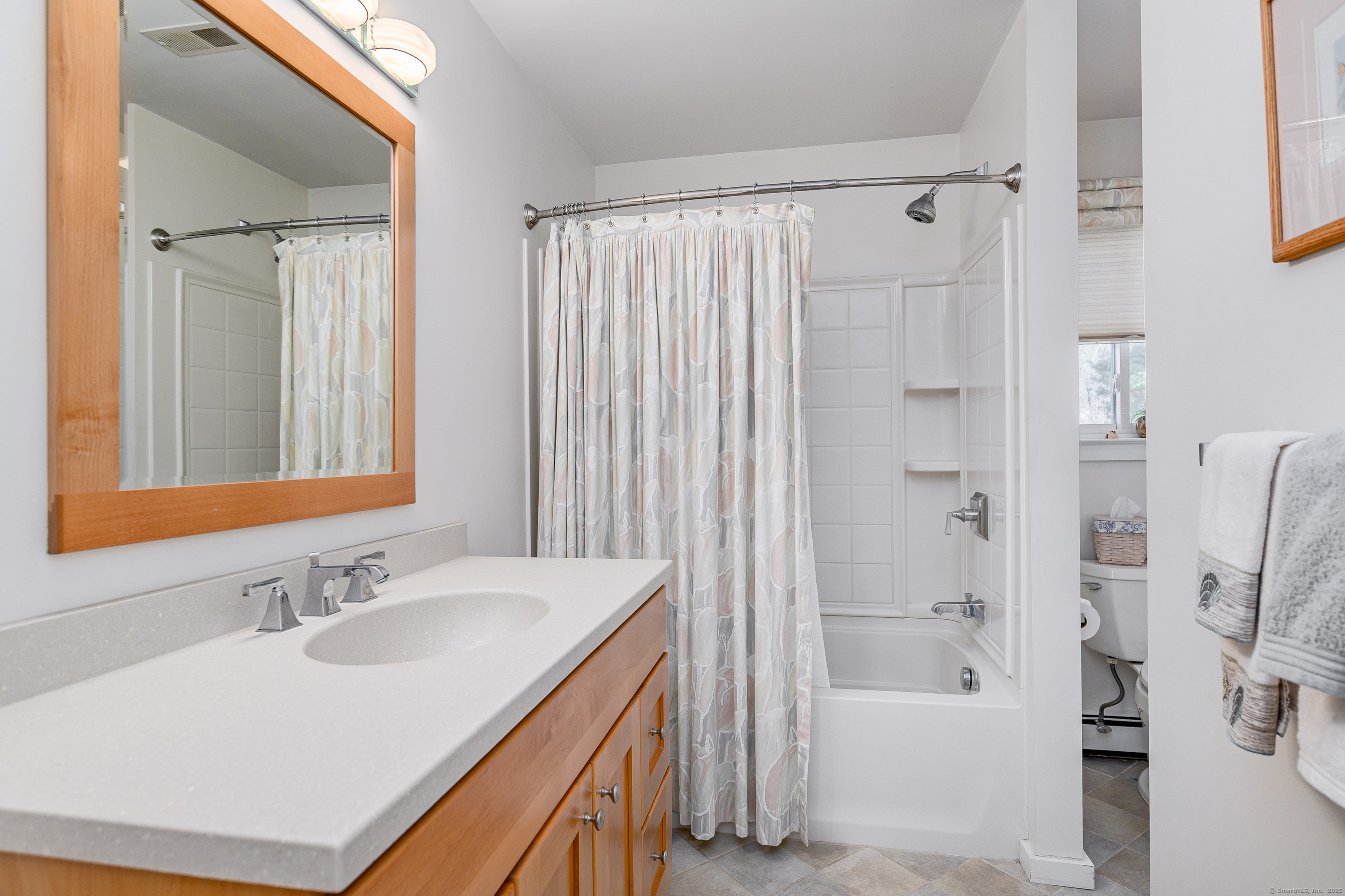 20 Little Brook Lane, Newtown, Connecticut image 13