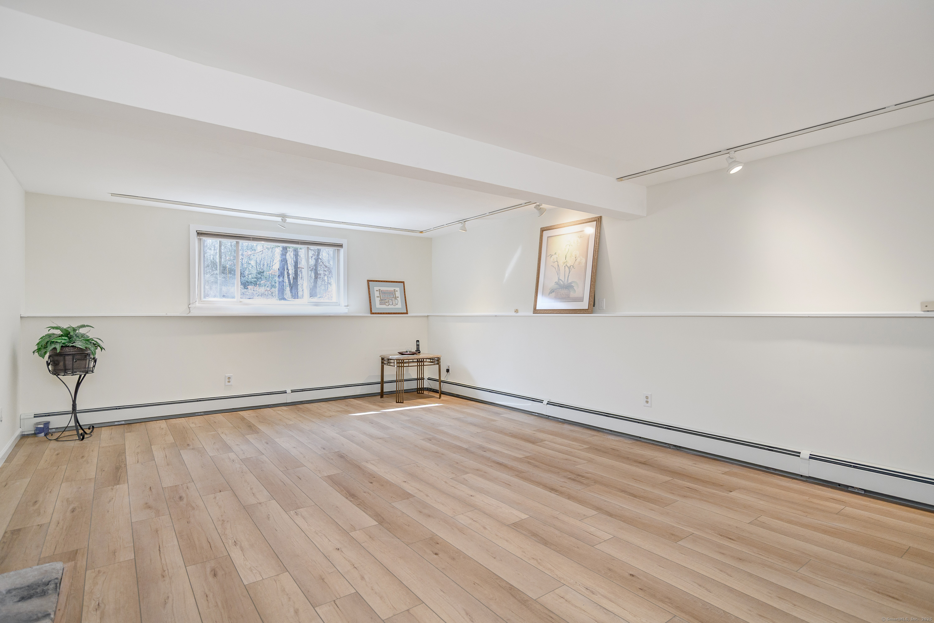 20 Little Brook Lane, Newtown, Connecticut image 19