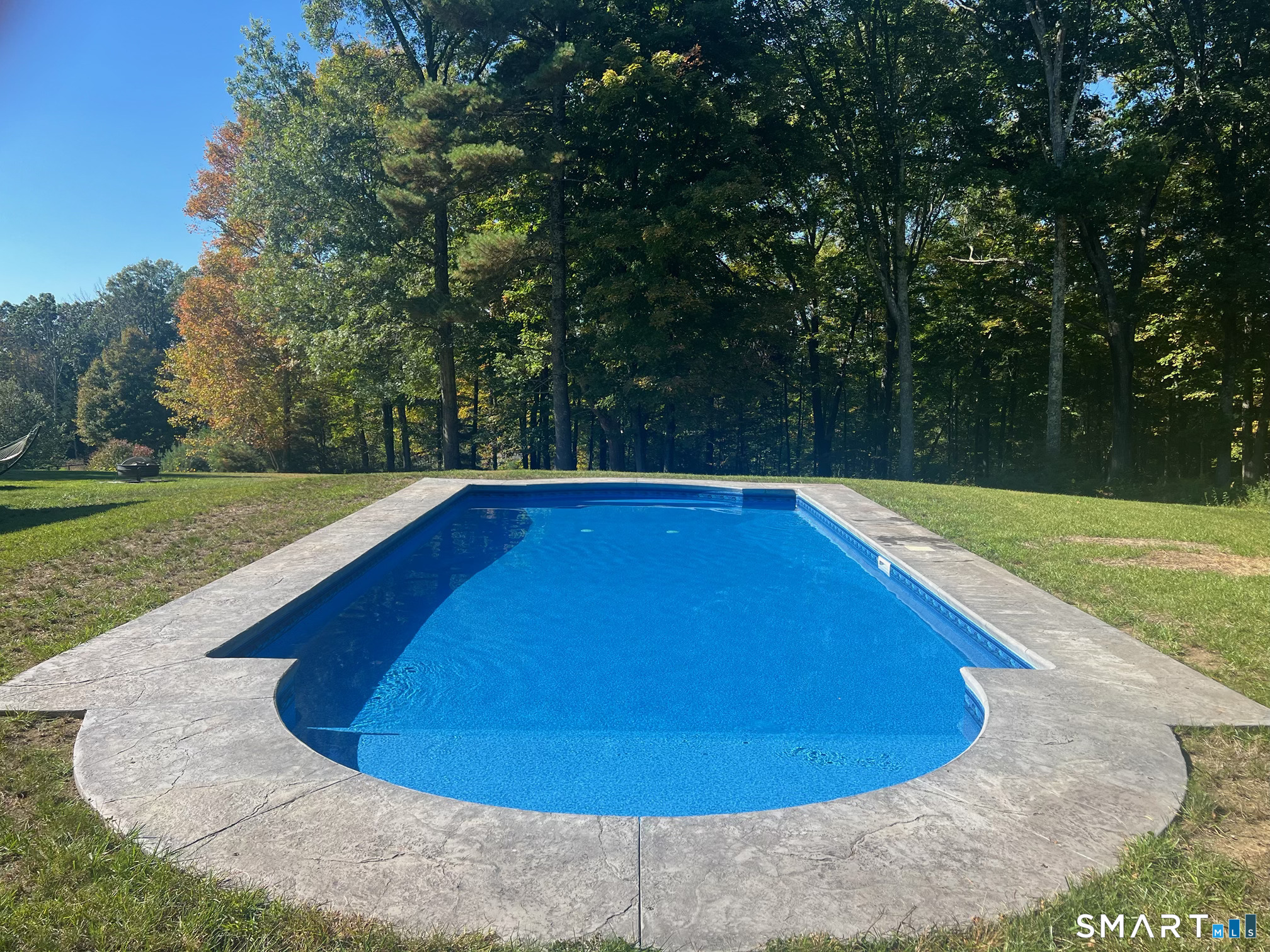 12 Red Oak Drive