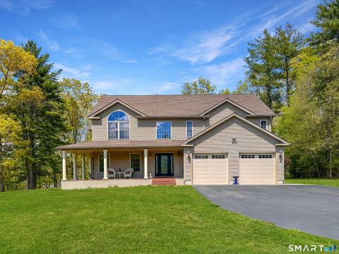Photo of 12 Red Oak Drive, Killingly, CT 06239 (MLS # 24156140)