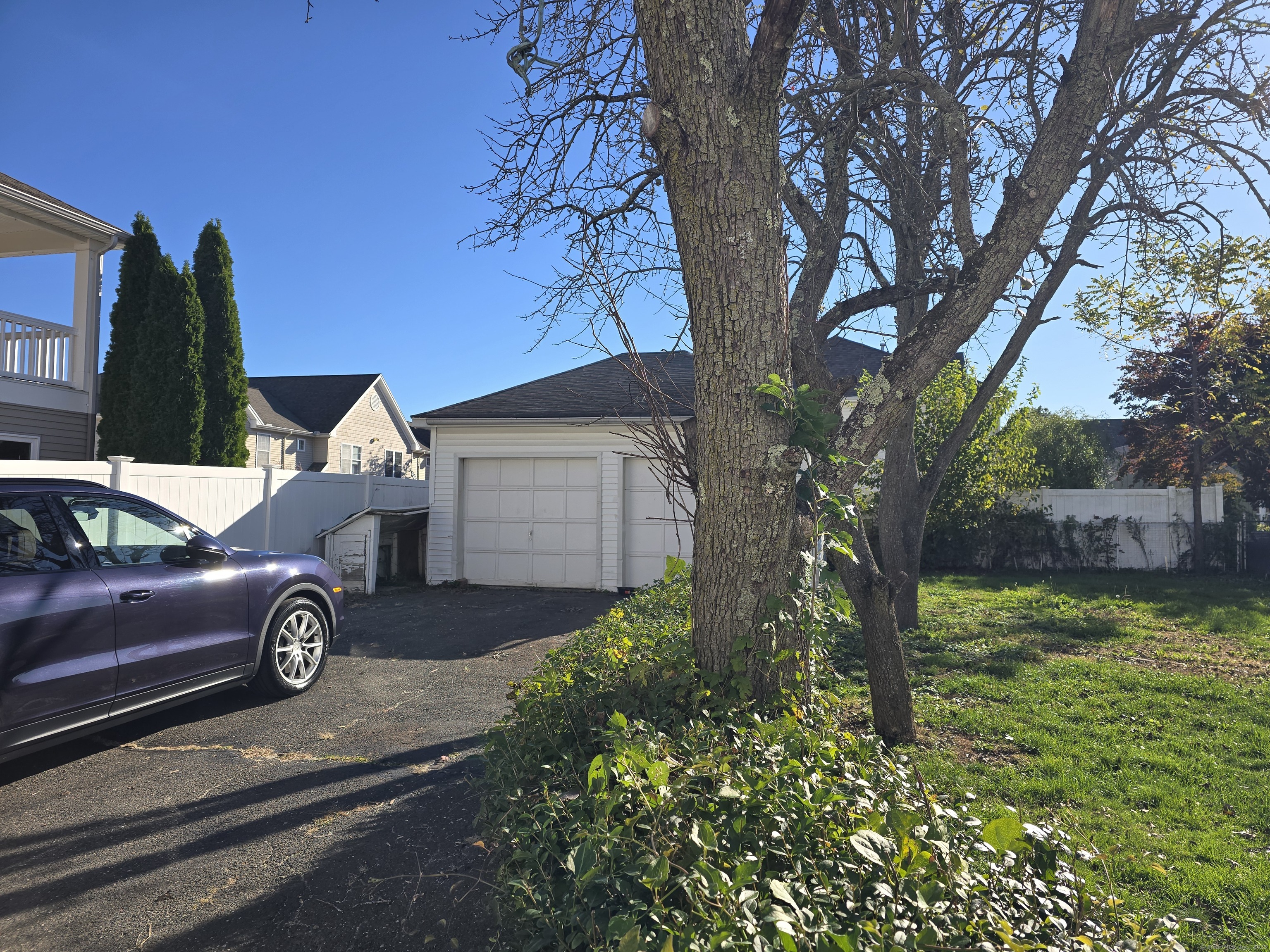 New Britain, Connecticut 06053, United States, 2 Bedrooms Bedrooms, ,1 BathroomBathrooms,Residential,Active,232593