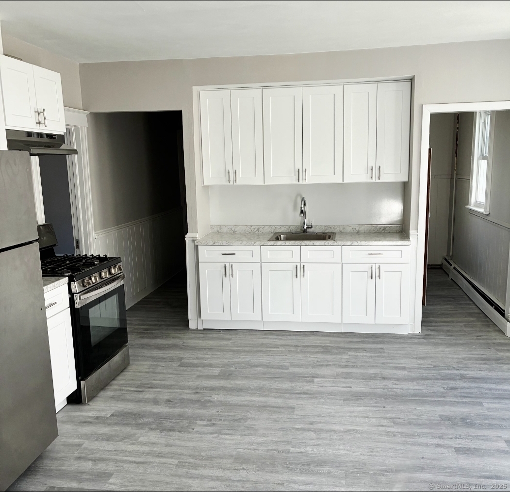 New Britain, Connecticut 06053, United States, 2 Bedrooms Bedrooms, ,1 BathroomBathrooms,Residential,Active,232593