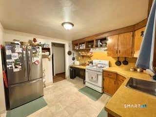 14 Leland Drive