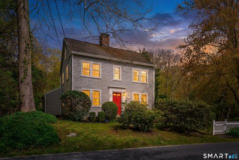 Photo of 6 High Rock Road, Newtown, CT 06482 (MLS # 24175038)