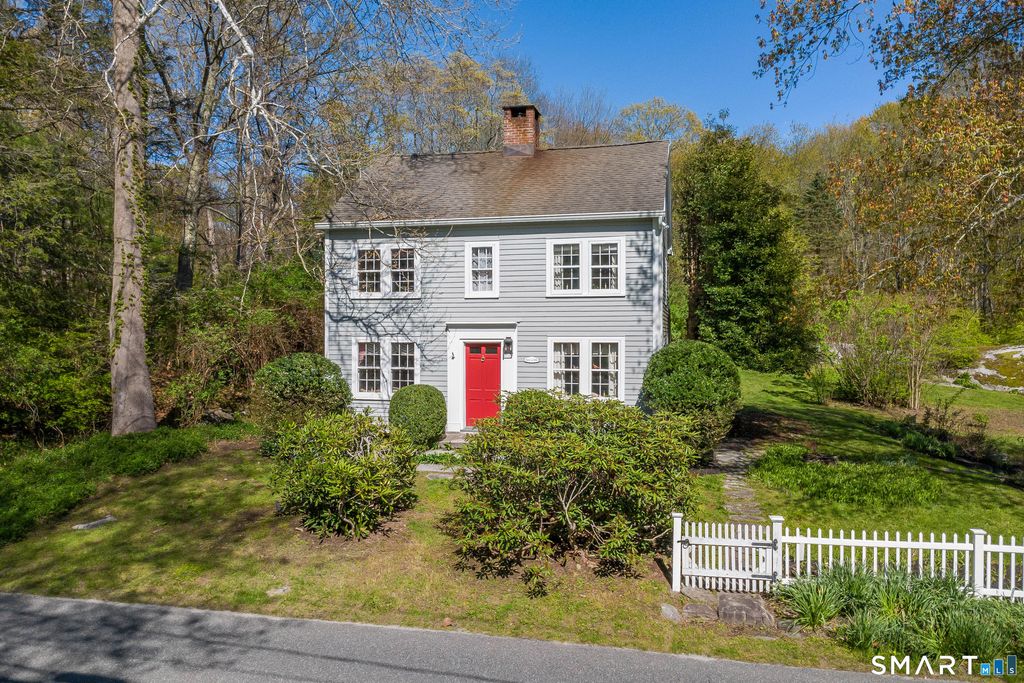 Photo of 6 High Rock Road, Newtown, CT 06482 (MLS # 24175038)