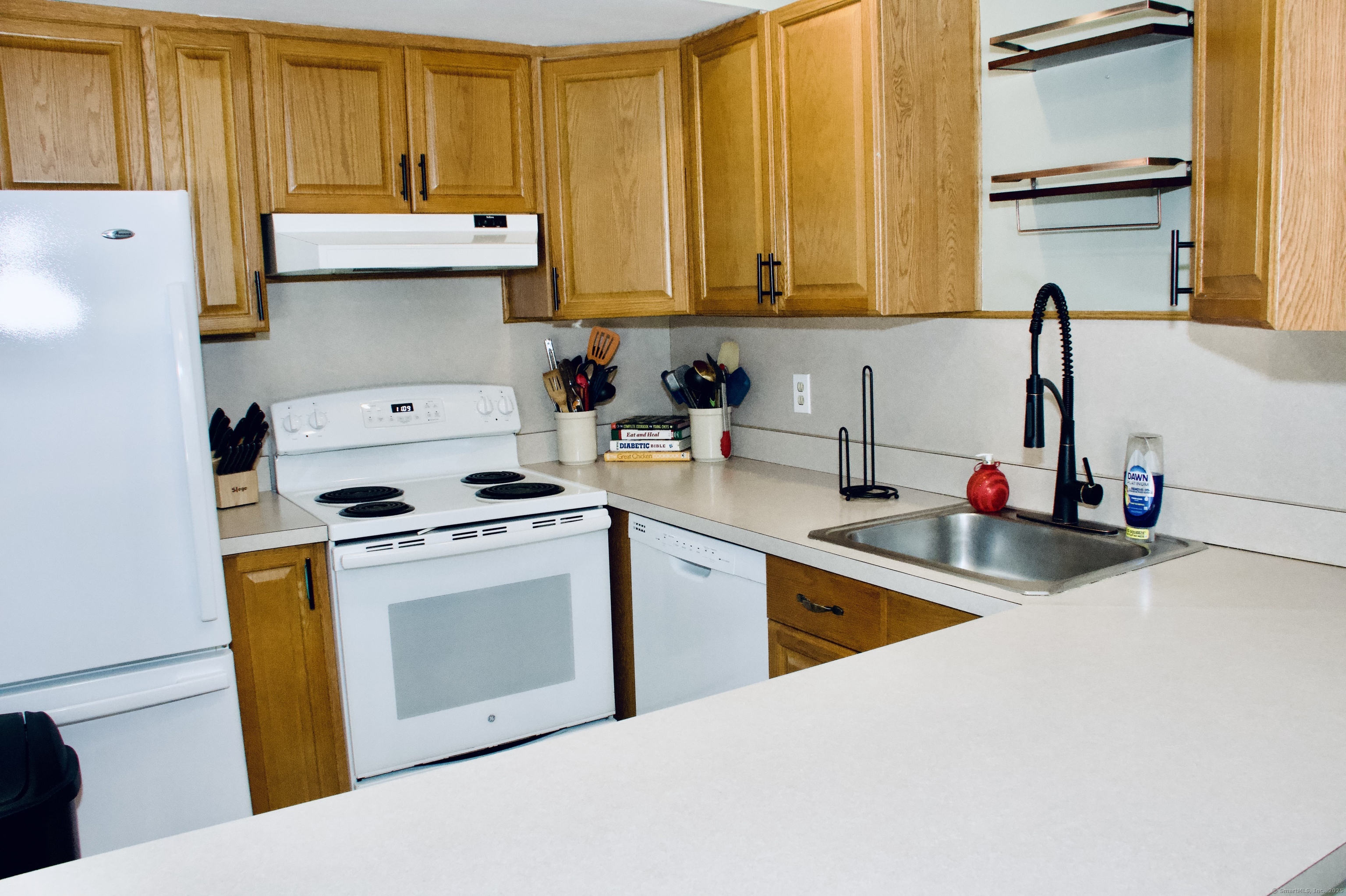 229 Bacon Pond Road #APT 241, Woodbury, Connecticut image 4