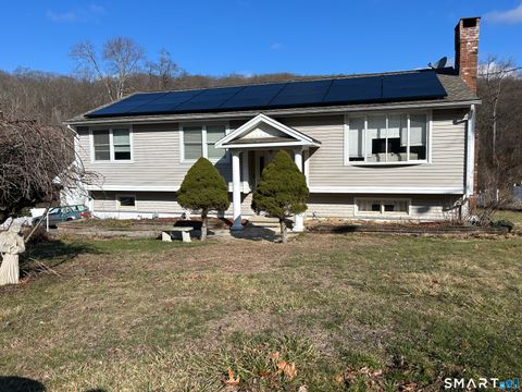 Homes For Sale - 205 West Road<br/> Beacon Falls, CT 06403