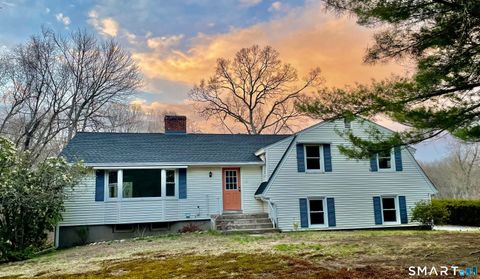Photo of 661 Chestnut Hill Road, Glastonbury, CT 06033 (MLS # 24188255)