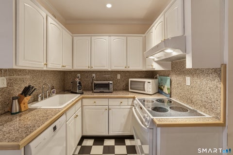 Tiny photo for 445 Orange Street, New Haven, CT 06511 (MLS # 24181566)