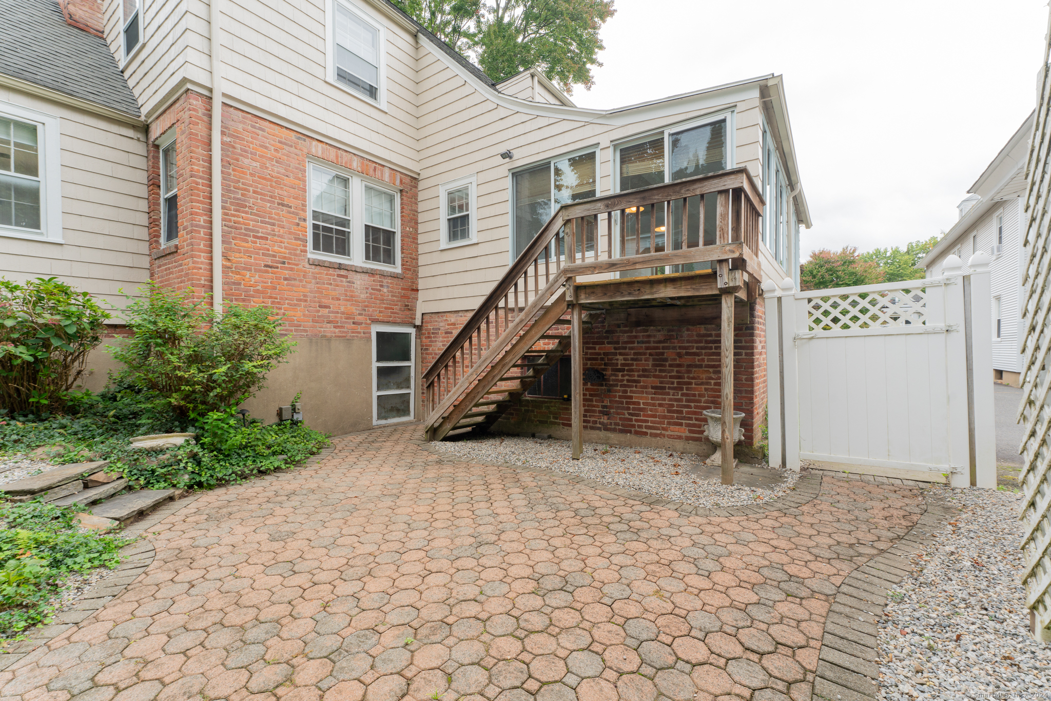 West Hartford, Connecticut 06107, United States, 3 Bedrooms Bedrooms, ,2 BathroomsBathrooms,Residential,Active,148767