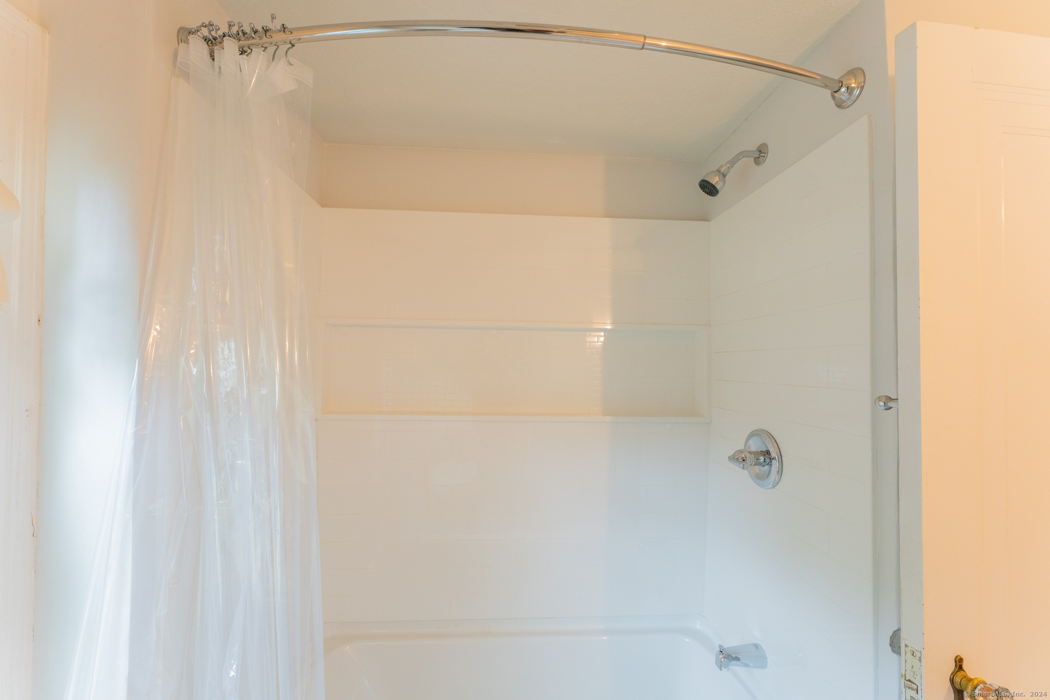 West Hartford, Connecticut 06107, United States, 3 Bedrooms Bedrooms, ,2 BathroomsBathrooms,Residential,Active,148767