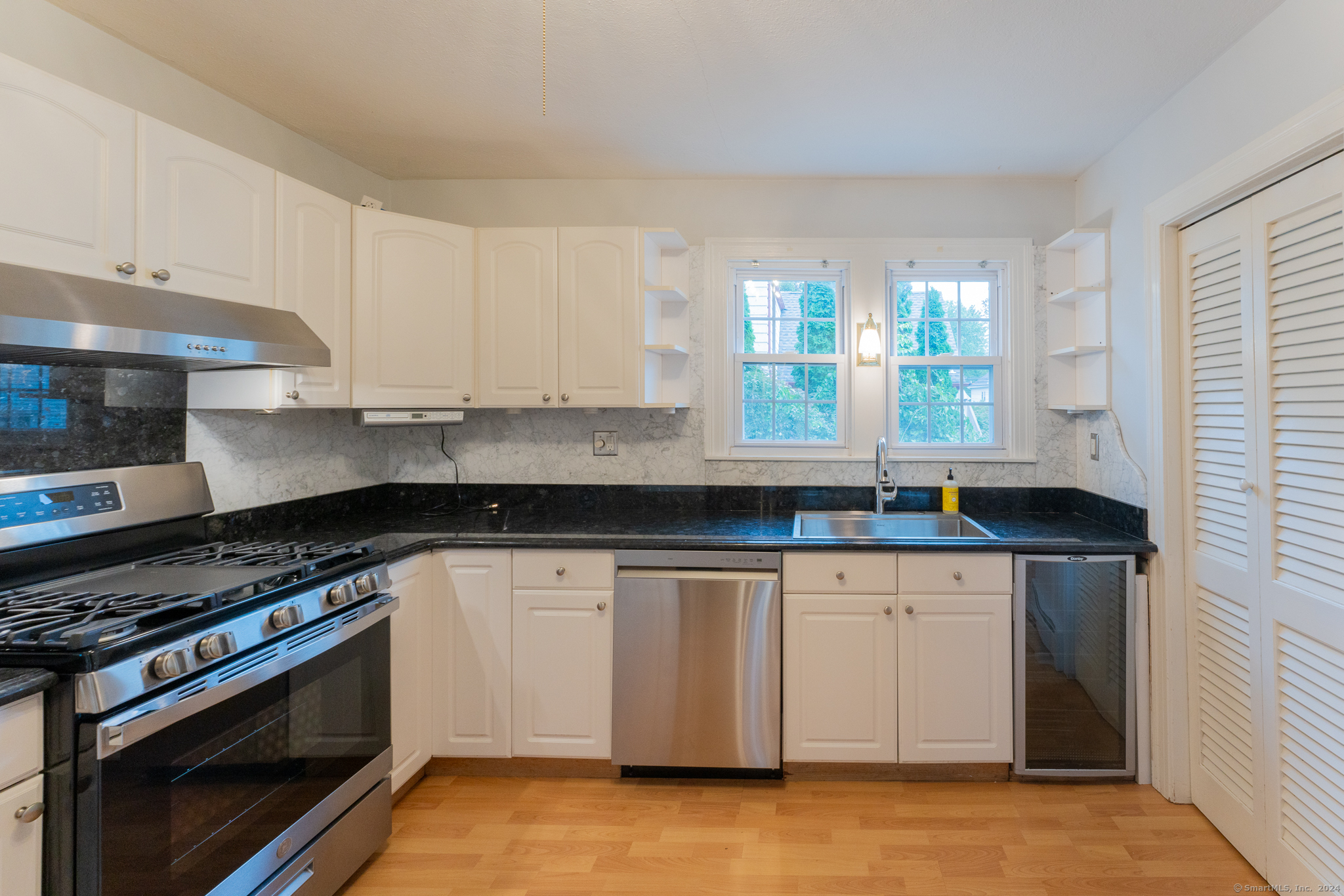 West Hartford, Connecticut 06107, United States, 3 Bedrooms Bedrooms, ,2 BathroomsBathrooms,Residential,Active,148767