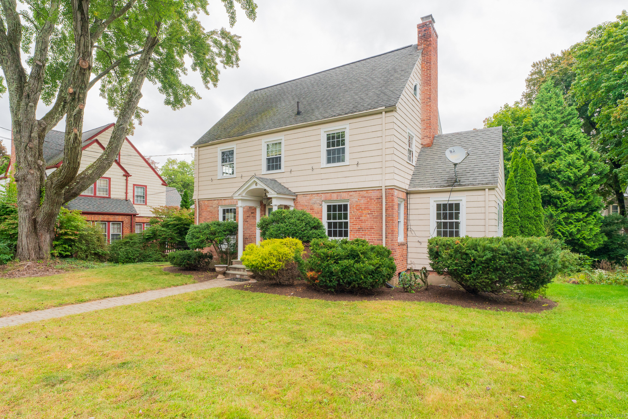 West Hartford, Connecticut 06107, United States, 3 Bedrooms Bedrooms, ,2 BathroomsBathrooms,Residential,Active,148767