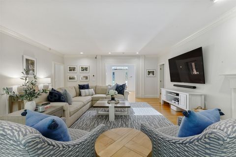 Tiny photo for 860 Silvermine Road, New Canaan, CT 06840 (MLS # 24131724)
