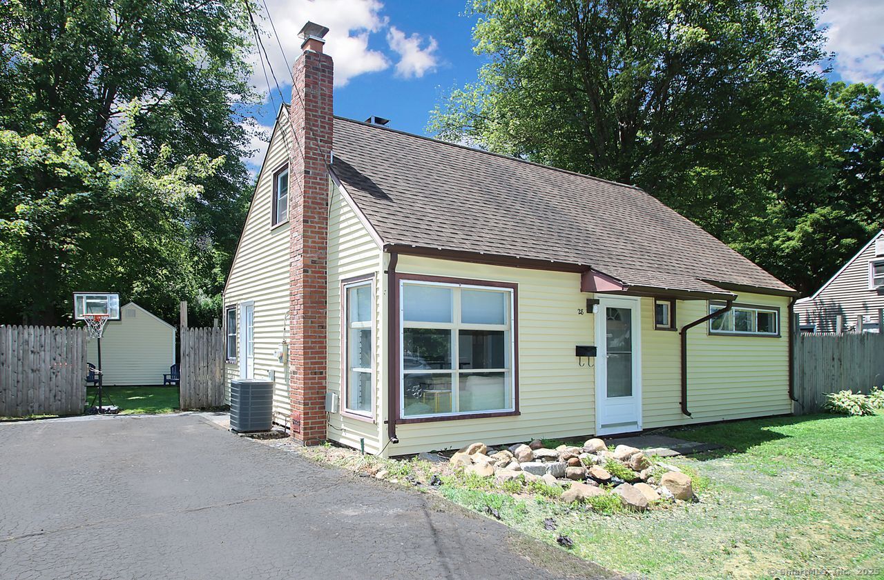 28 Chester Lane