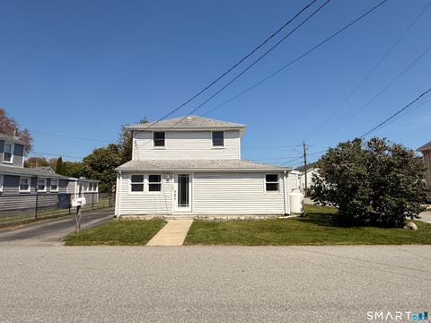 Photo of 40 Portland Avenue, Old Lyme, CT 06371 (MLS # 24200781)
