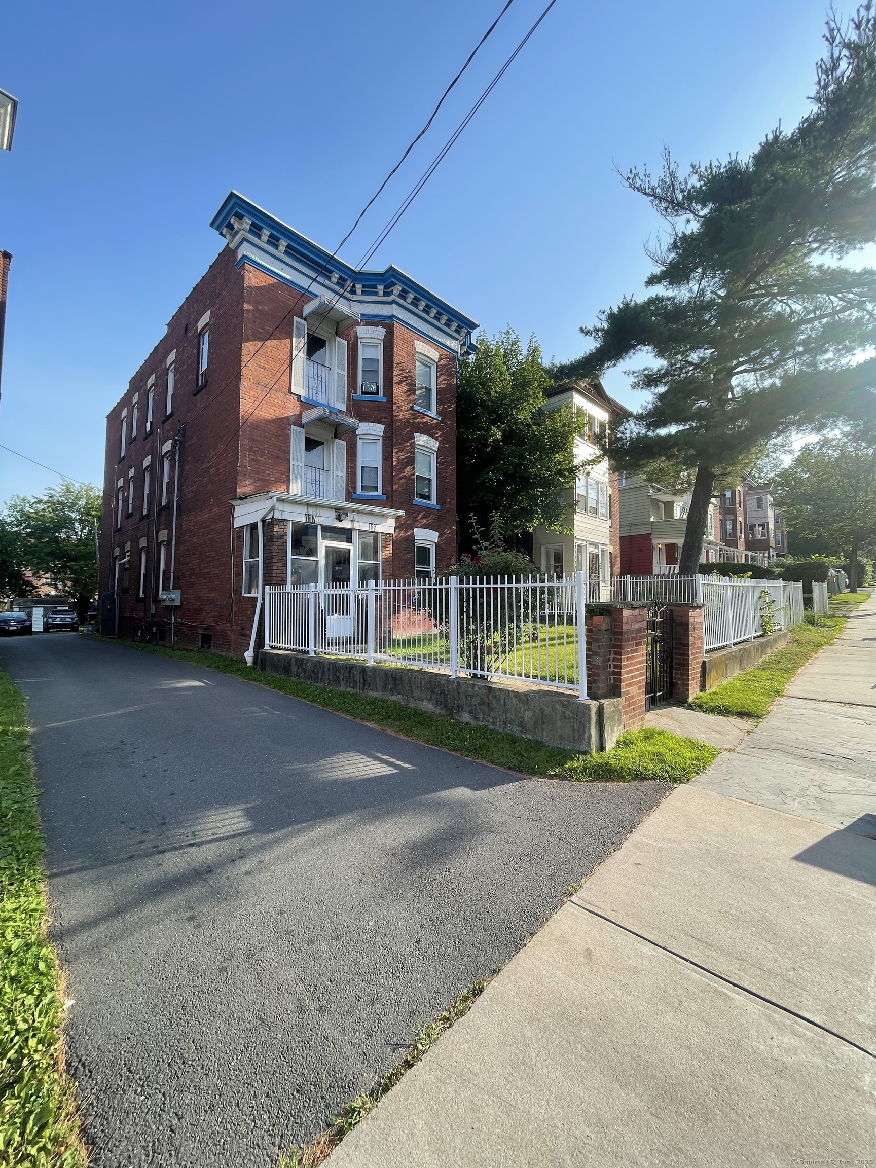 117 Shultas Place