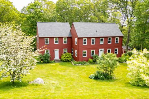 32 Fernwood Drive East Hampton CT 06424