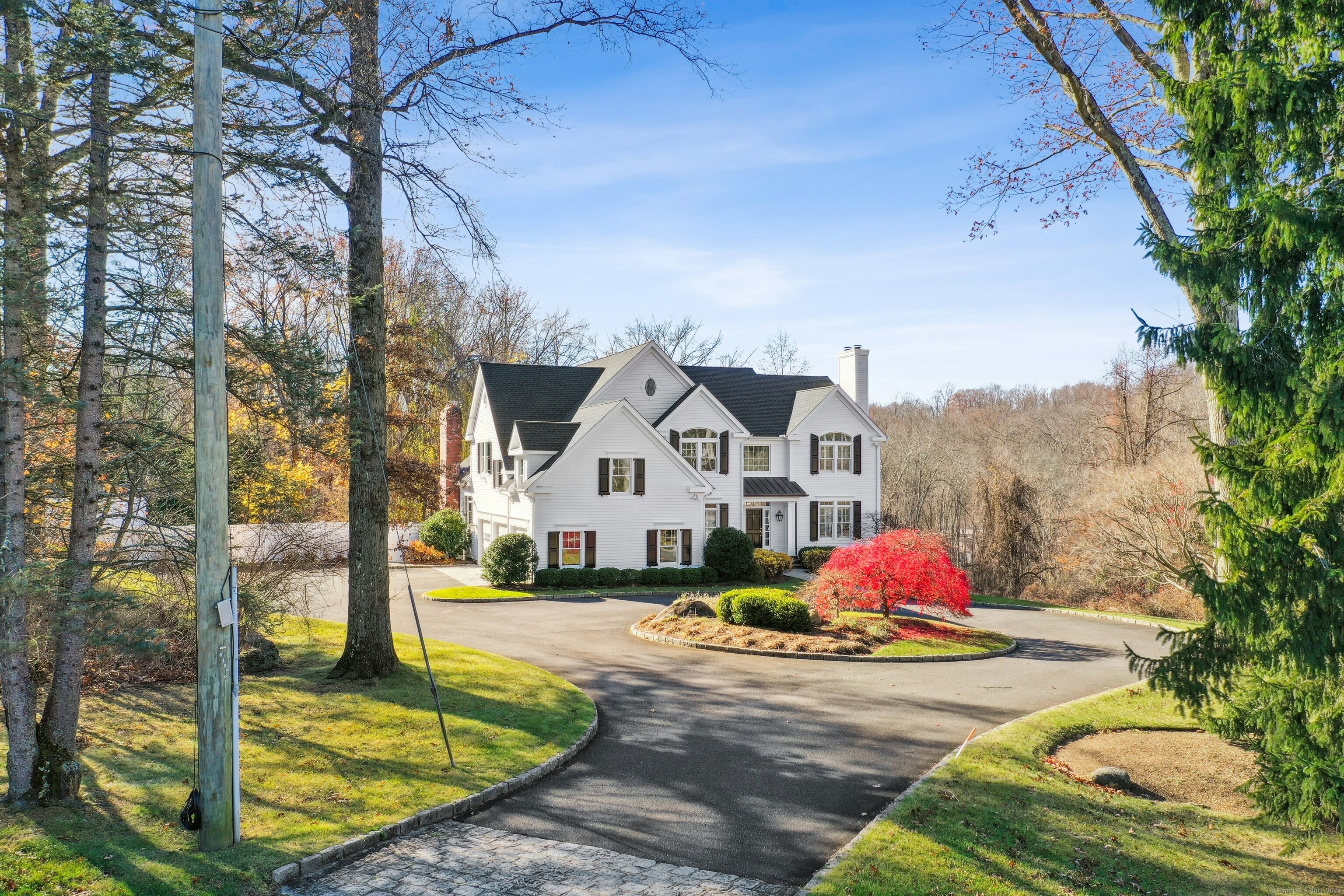 Property for Sale at 97 Carter Street, New Canaan, Connecticut - Bedrooms: 5 
Bathrooms: 5.5 
Rooms: 14  - $3,150,000