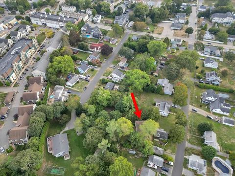 Tiny photo for 10 Joyce Court, East Lyme, CT 06357 (MLS # 24129964)