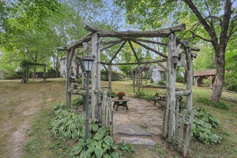 Tiny photo for 10 Joyce Court, East Lyme, CT 06357 (MLS # 24129964)