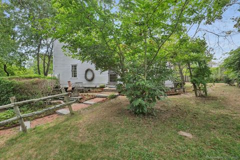 Tiny photo for 10 Joyce Court, East Lyme, CT 06357 (MLS # 24129964)