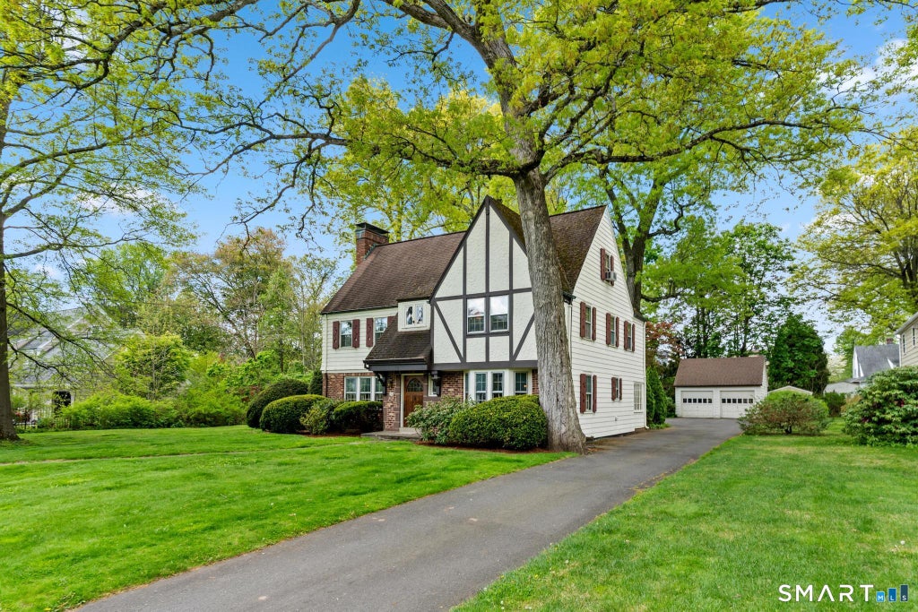 Photo of 49 Arlington Road, West Hartford, CT 06107 (MLS # 24174492)