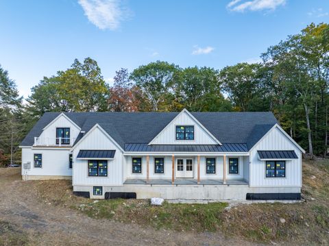 Photo of 255 Great Plain Road, Danbury, CT 06811 (MLS # 24133700)