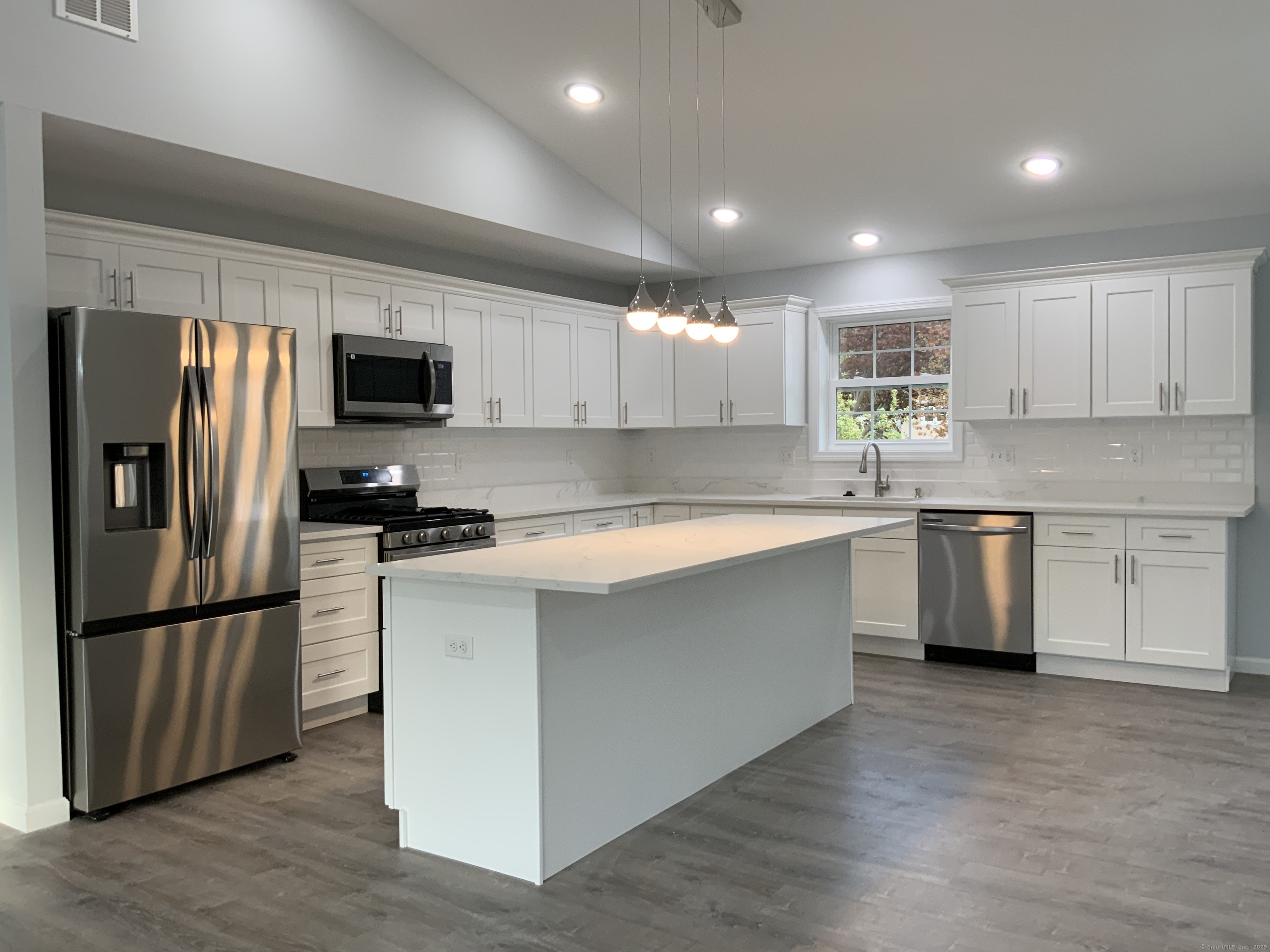 26 Harold Street, West Haven, Connecticut image 5