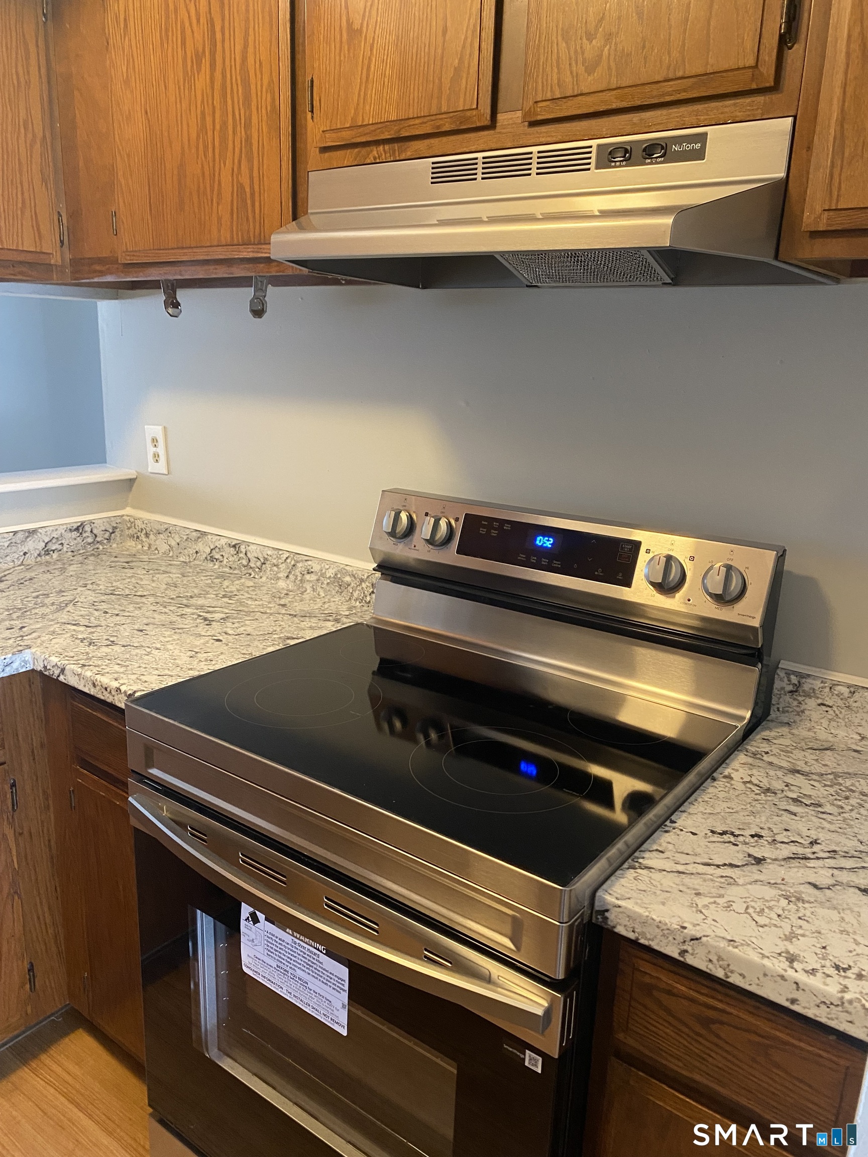 500 Darling Street 12J