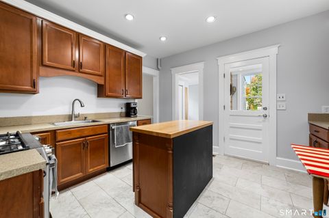 Tiny photo for 3 Park Place, Darien, CT 06820 (MLS # 24156830)