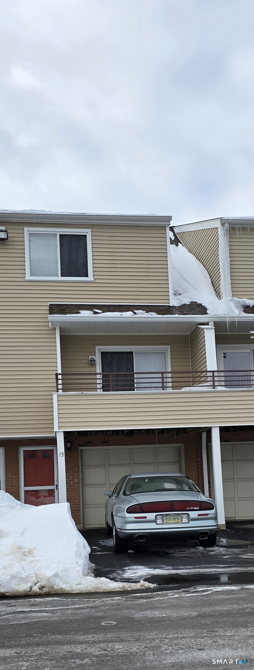 1561 East Main Street 13