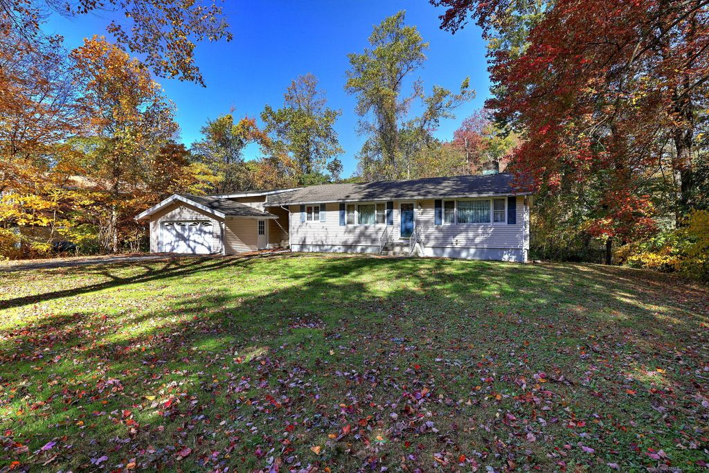 Photo of 3 Pam Bar Drive, Shelton, CT 06484 (MLS # 24134968)