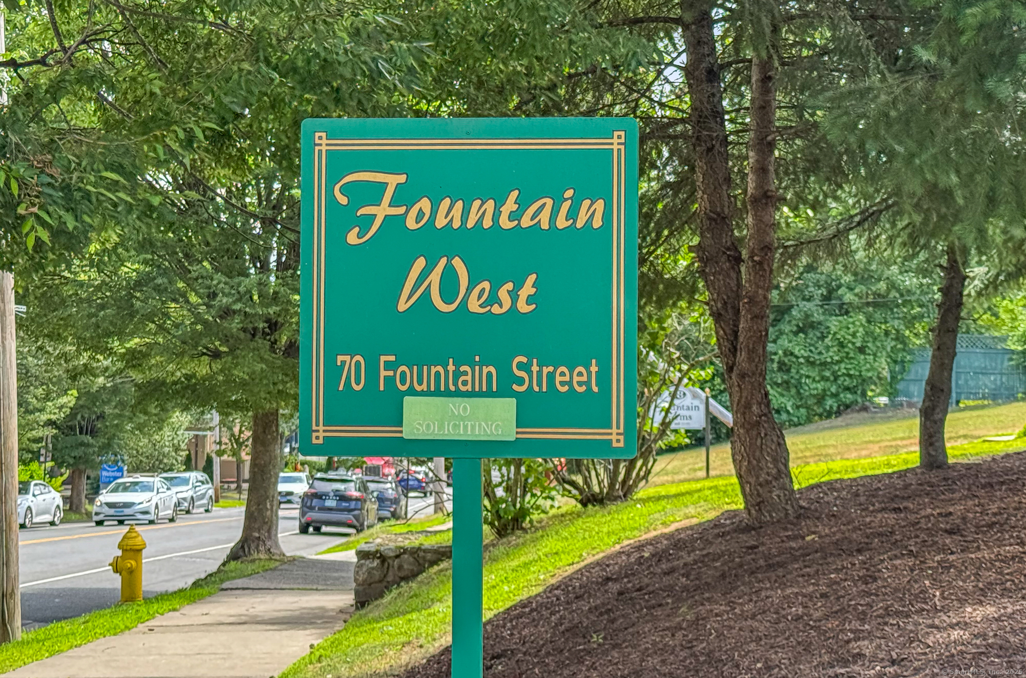 New Haven, Connecticut 06515, United States, 2 Bedrooms Bedrooms, ,2 BathroomsBathrooms,Residential,Coming Soon,173696