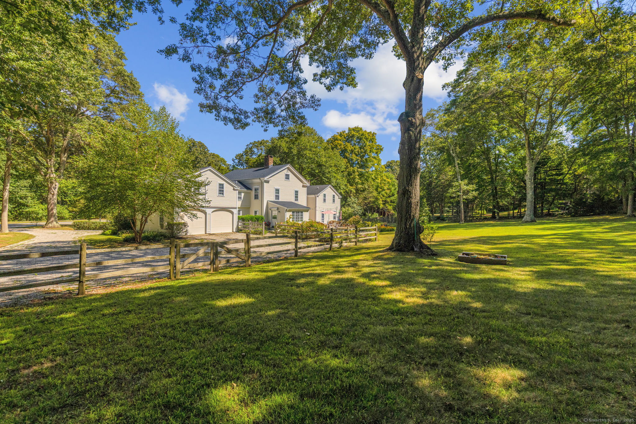 407 Grove Beach Road North