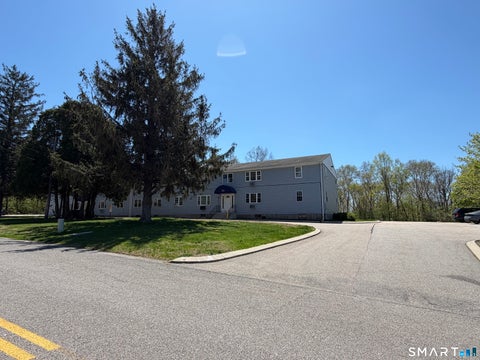Condo For Sale - 105 Horse Pond Road #C<br/> Salem, CT 06420