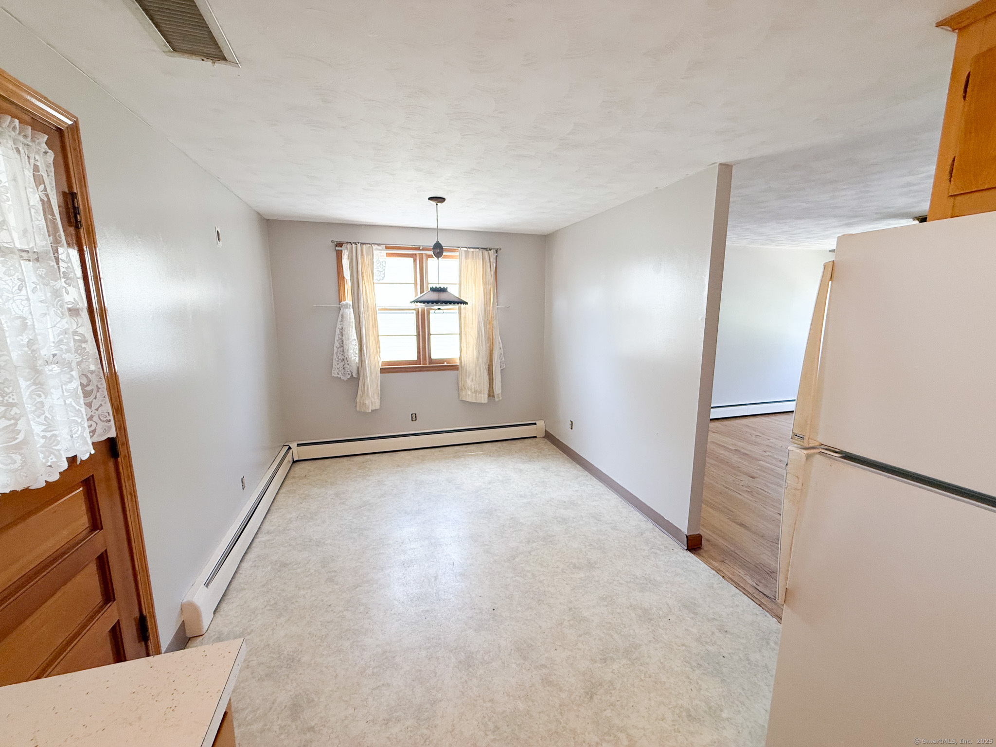 New Britain, Connecticut 06053, United States, 6 Bedrooms Bedrooms, ,3 BathroomsBathrooms,Residential,Active,159829