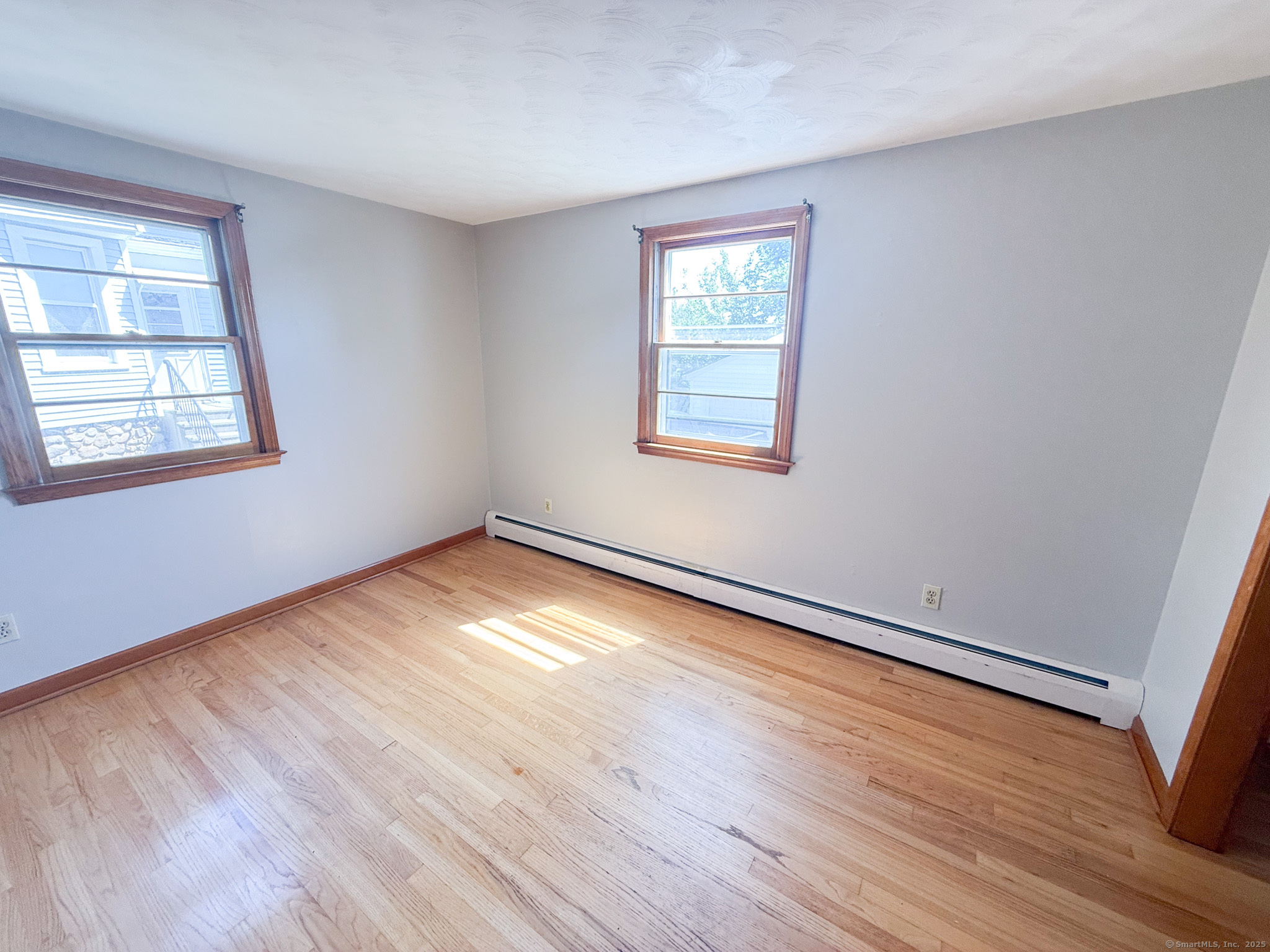 New Britain, Connecticut 06053, United States, 6 Bedrooms Bedrooms, ,3 BathroomsBathrooms,Residential,Active,159829