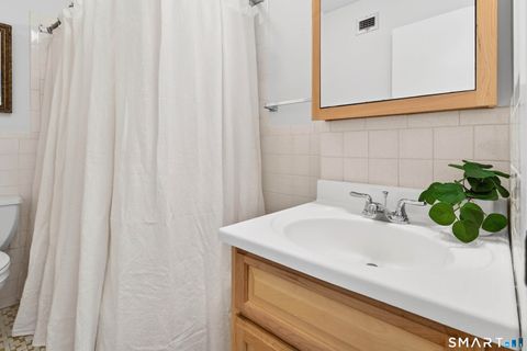 Tiny photo for 292 Pequot Avenue #E1, New London, CT 06320 (MLS # 24134120)