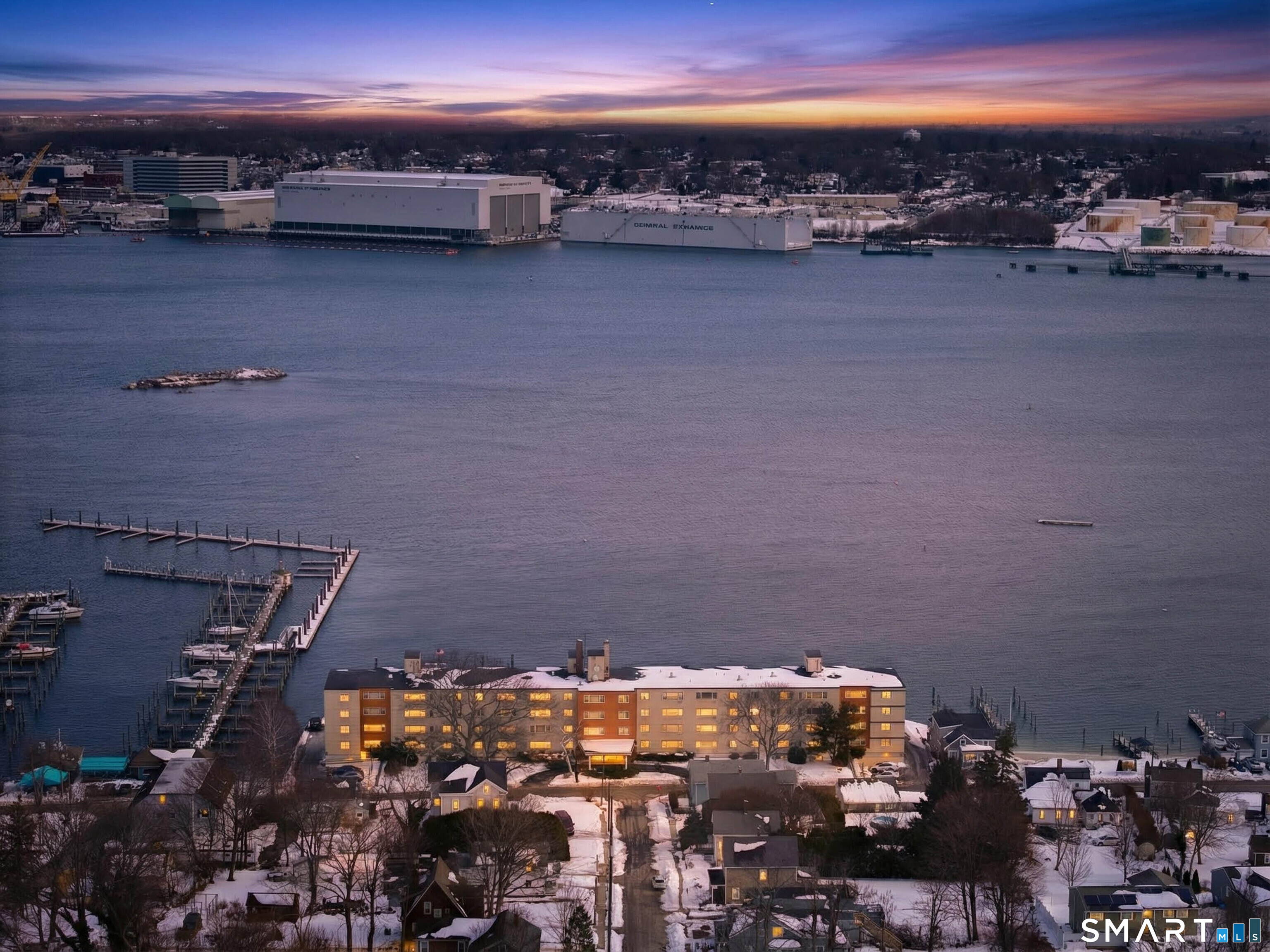 292 Pequot Avenue E1