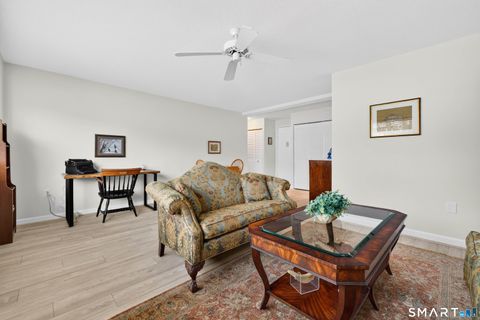 Tiny photo for 292 Pequot Avenue #E1, New London, CT 06320 (MLS # 24134120)