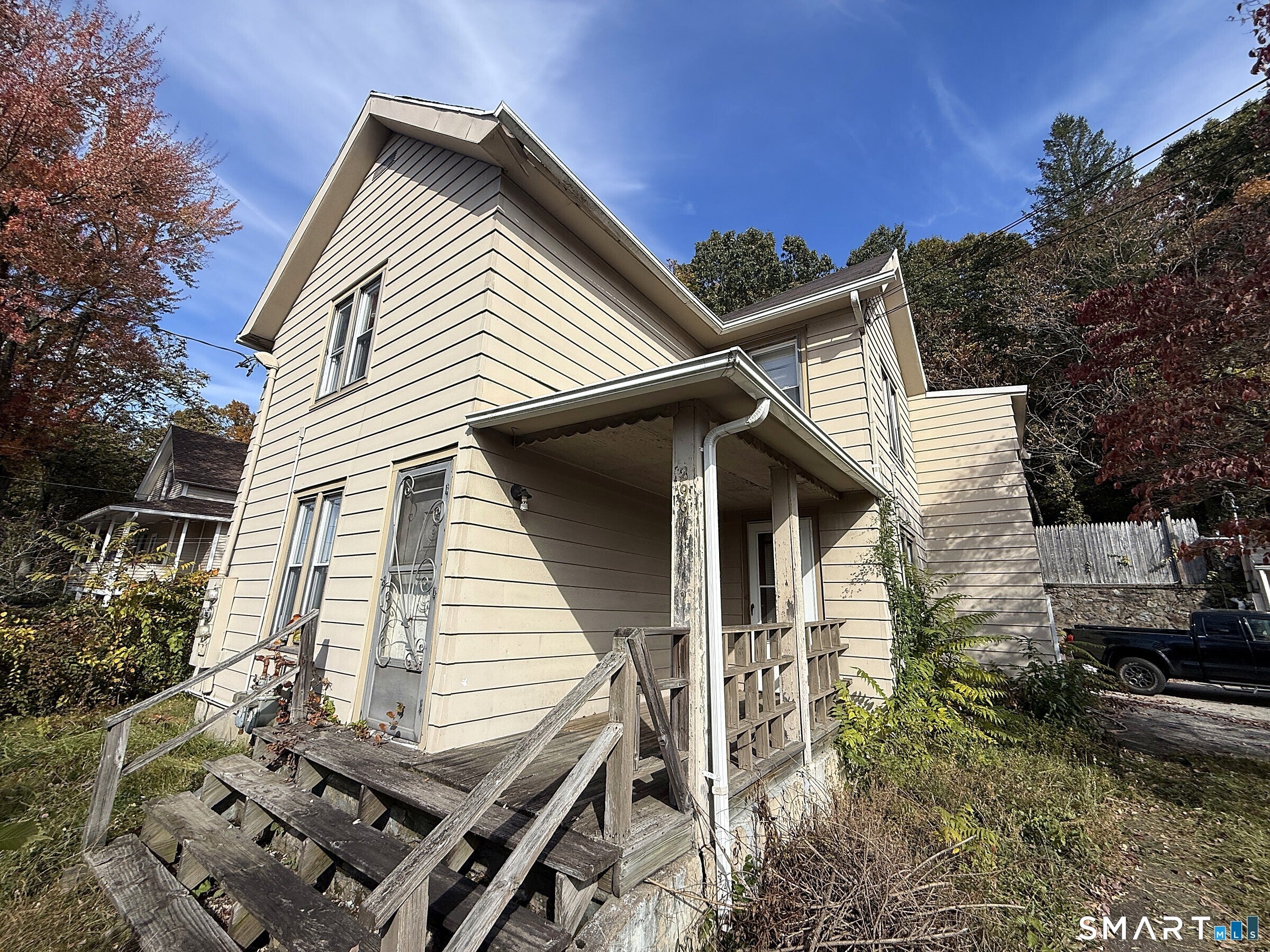 299 Oak Street
