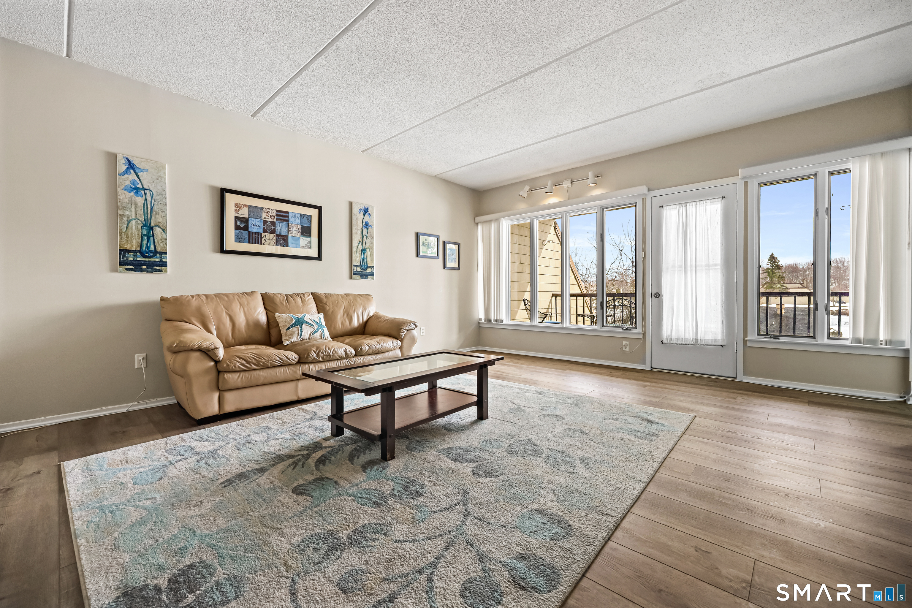 85 Viscount Drive B21