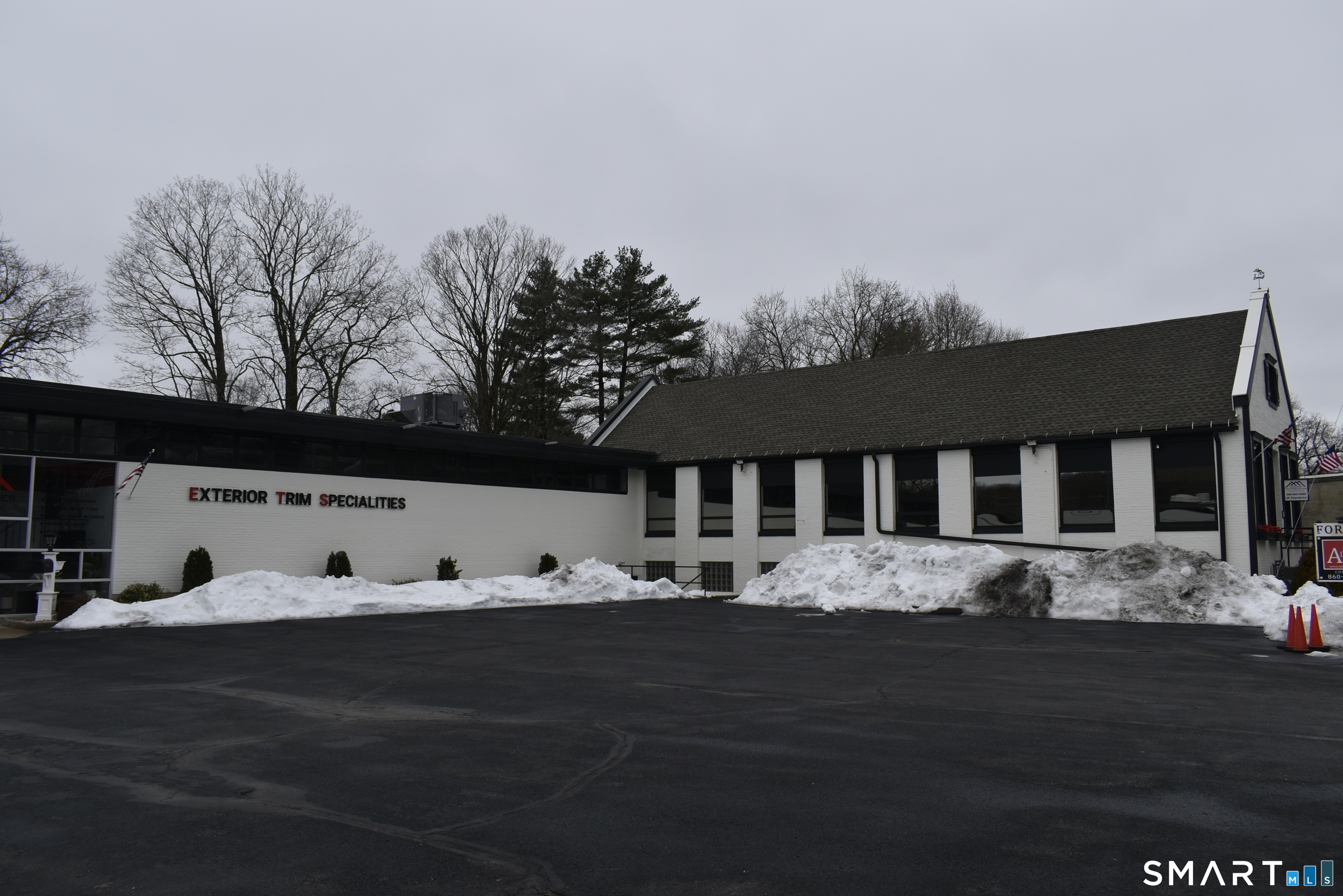 300 Riverside Avenue