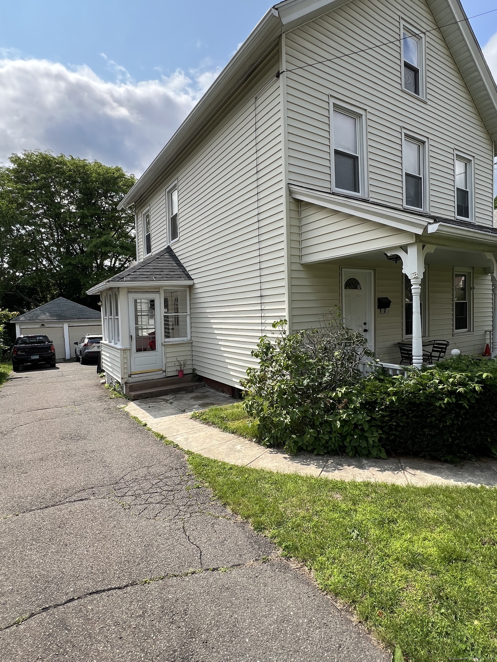 Property for Sale at Starkweather Street, Manchester, Connecticut - Bedrooms: 3 
Bathrooms: 2 
Rooms: 6  - $349,900